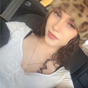 Meet your Posher, Maddi